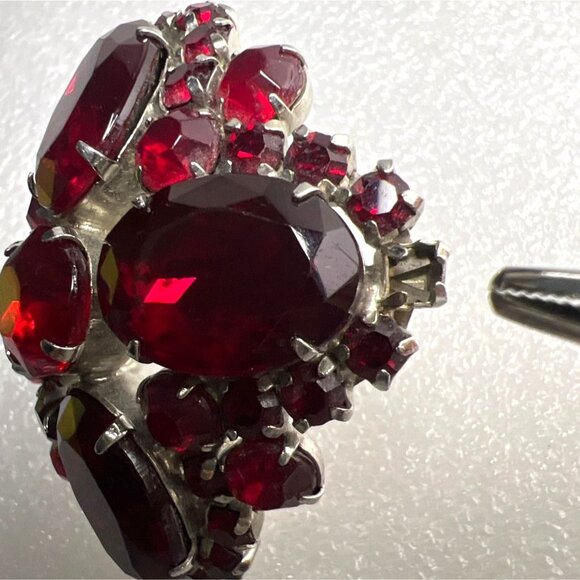 Vintage Red Rhinestone Brooch Pin Domed Prong Set Silver Tone Statement Runway - Picture 5 of 15